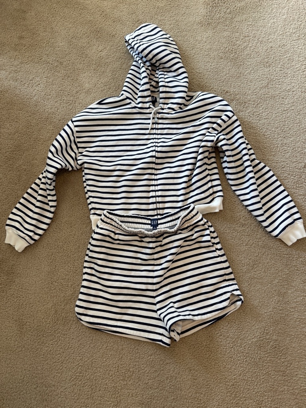 Gap Small Tall sweatshorts and hoodie